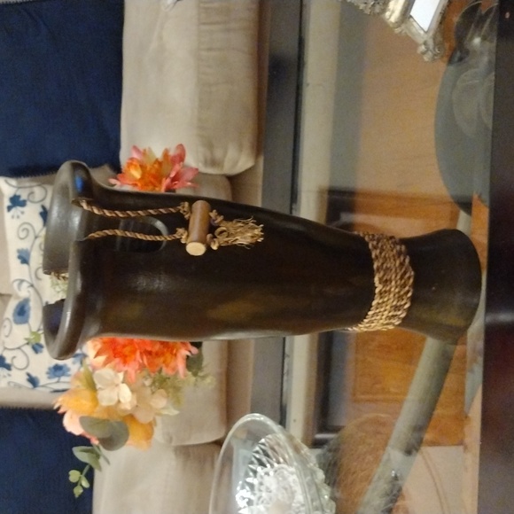 Vase - Picture 3 of 4